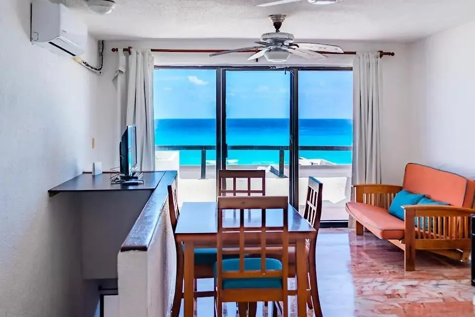Ocean View, 2 Bedrooms, King Beds Cancun Mexico
