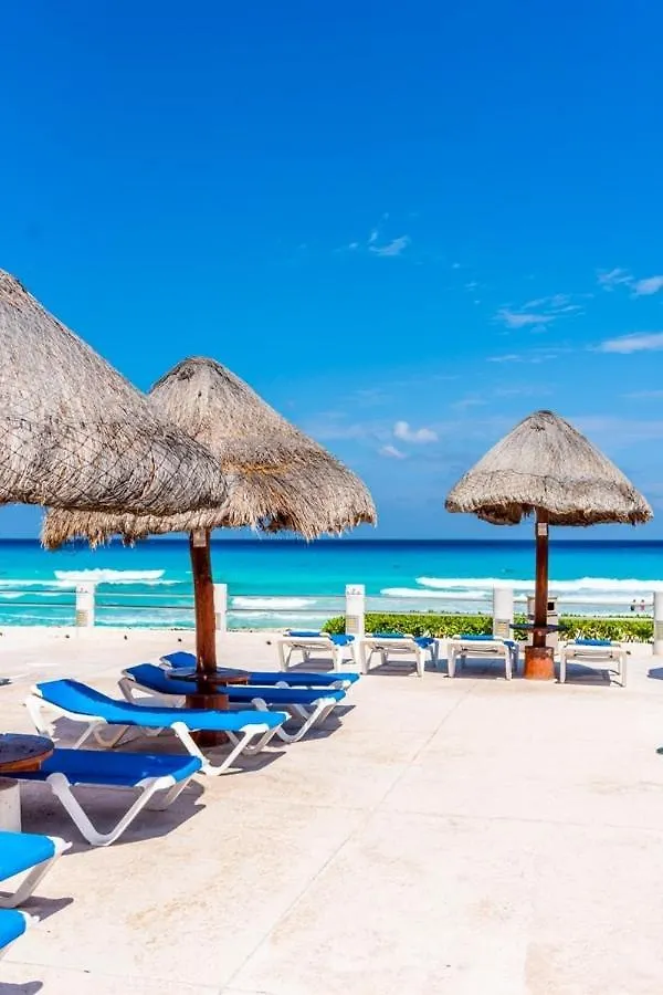 Ocean View, 2 Bedrooms, King Beds Cancun Apartment