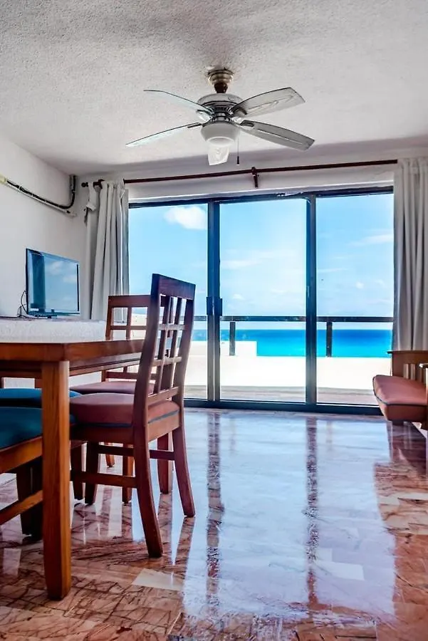 Ocean View, 2 Bedrooms, King Beds Cancun