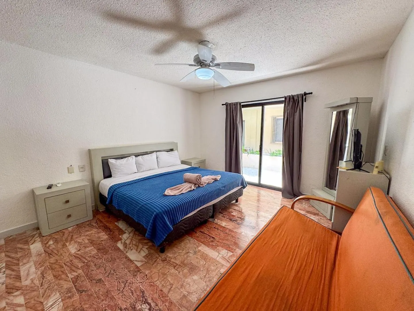 Ocean View, 2 Bedrooms, King Beds Beach Access كانكون شقة