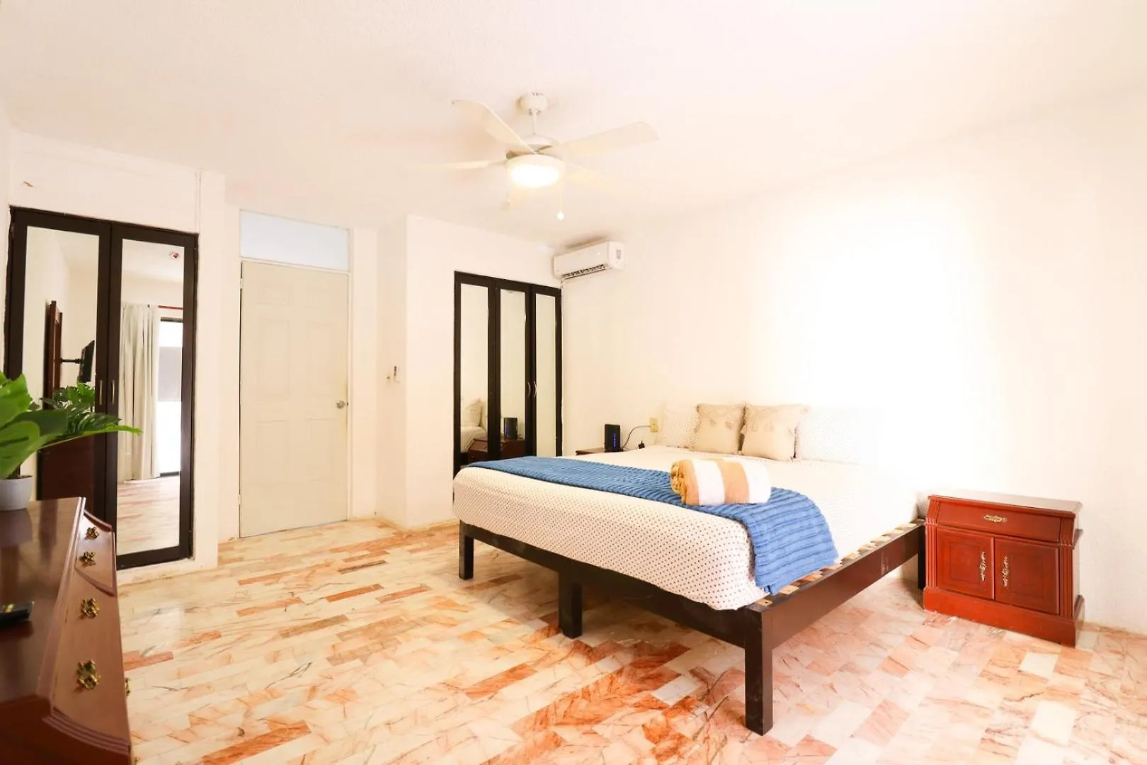 아파트 Ocean View, 2 Bedrooms, King Beds Beach Access 칸쿤 멕시코